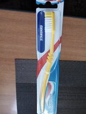 Зубная щетка Aquafresh, Фемили Standard, средней жесткости, в ассортименте, P0857755/321533U5V - фото 4 от пользователя