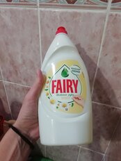 Средство для мытья посуды Fairy, Нежные руки Ромашка и витамин Е, 900 мл - фото 7 от пользователя