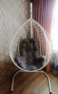 Подвесное кресло 1-мест, 98х72х186 см, 120 кг, Капля, белое, ротанг, подушка пепельная, 11020119 - фото 1 от пользователя