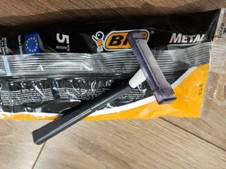 Станок для бритья Bic, Metal, для мужчин, 5 шт, одноразовые, 899418 - фото 7 от пользователя