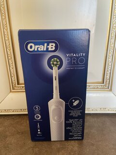 Зубная щетка электрическая, Oral-B, Vitality Pro, стандартная, тип 3708, D103.413.3, White - фото 3 от пользователя