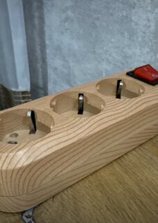 Корпус удлинителя 3 гнезда, 2 + 3, с заземлением, 16 А, выключатель, сосна, TDM Electric, Эко, SQ1806-0049 - фото 1 от пользователя