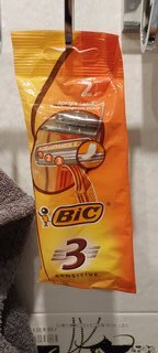 Станок для бритья Bic, Для чувствительной кожи, для мужчин, 3 лезвия, 2 шт, одноразовые, 888134/889701 - фото 6 от пользователя