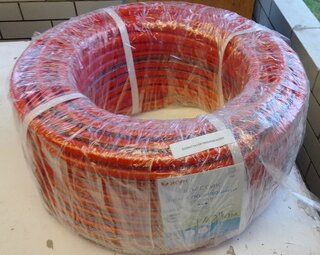 Шланг поливочный, 1/2 '', внутренний d12.5 мм, 8 атм, армированный, 50 м, 3 слоя, Жук, Классик, ТЭП, 1747-00 - фото 2 от пользователя