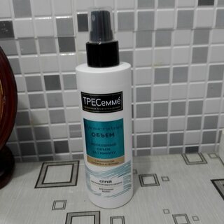 Спрей для объема волос, TRESemme, Beauty-Full Volume, 190 мл - фото 1 от пользователя