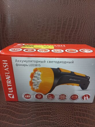 Фонарь ручной, встроенный аккумулятор, Ultraflash, 3 815, зарядка от сети 220 В, пластик, черно-желтый, 9217 - фото 1 от пользователя