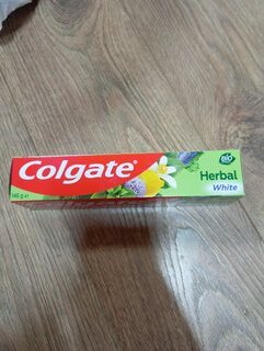 Зубная паста Colgate, Лечебные Травы Отбеливающая, 100 мл - фото 1 от пользователя