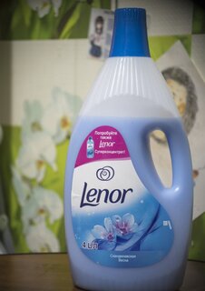 Кондиционер для белья Lenor, 4 л, Скандинавская весна - фото 1 от пользователя