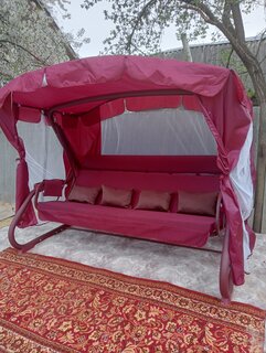 Качели садовые 4-местные, 252х150х185 см, 400 кг, Флорис, раскладываются в кровать, с москитной сеткой, бордо, подушка, металл - фото 6 от пользователя