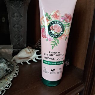 Бальзам-ополаскиватель для волос, Herbal Essences, Аромат розы, 250 мл - фото 2 от пользователя