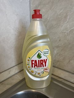 Средство для мытья посуды Fairy, Нежные руки Ромашка и витамин Е, 900 мл - фото 1 от пользователя