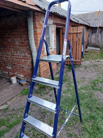 Стремянка 1 секция, 6 ступеней, сталь, 1.24 м, 150 кг, Alumet, М8406 - фото 4 от пользователя