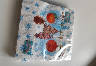 Салфетки бумажные New Line, Design Тесемочка с подарками, 20 шт, 3 слоя, 33х33 см - фото 6 от пользователя