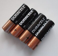 Батарейка Duracell, АА (LR06, LR6), Alkaline Basic, алкалиновая, 1.5 В, блистер, 4 шт, 81480360 - фото 1 от пользователя