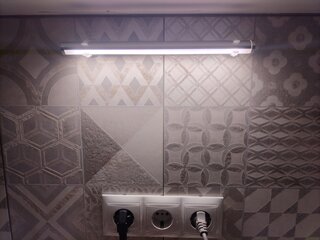 Светильник светодиодный светодиодный, JazzWay, TS6-L2W-sr, 2 Вт, 3000 К, 110 Лм, IP44, 30.4х2х2 см, с диммером, 3хAAА, для подсветки зеркал, кухонных поверхностей, шкафов, серебристый, 5031722 - фото 1 от пользователя