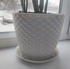 Горшок для цветов пластик, 3 л, 18х18х15.8 см, с поддоном, белый, Idea, Ротанг, М 3082 - фото 1 от пользователя