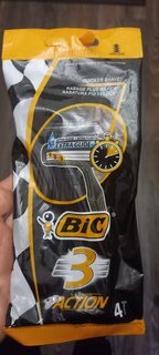 Станок для бритья Bic, Action, для мужчин, 3 лезвия, 4 шт, одноразовые, 919435/872907 - фото 2 от пользователя