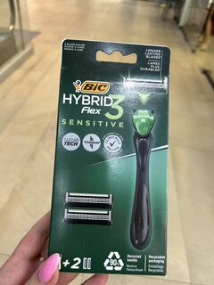 Станок для бритья Bic, Flex3 Hybrid Sensitive, для мужчин, 3 лезвия, 2 сменные кассеты, 503720 - фото 6 от пользователя