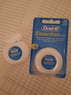 Зубная нить Oral-B, Essential floss мятная - фото 2 от пользователя