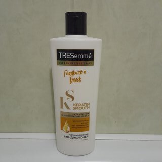 Кондиционер для всех типов волос, TRESemme, Keratin Smooth, с кератином и комплексом масел, разглажив, 400 мл - фото 2 от пользователя