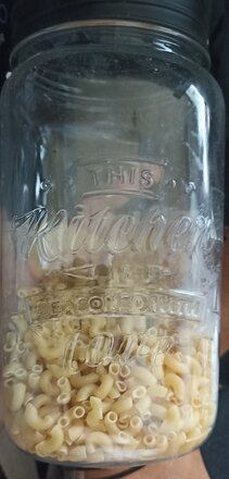 Банка пластик, 1.4 л, 10х10х19 см, с крышкой, с эмбоссингом, Бытпласт, Love Kitchen, 440200113, черная - фото 2 от пользователя