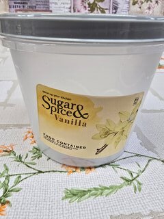Банка для продуктов, пластик, 0.7 л, 12х12х10 см, с крышкой, Sugar&amp;Spice, Vanilla, SE188811025, трюфель - фото 1 от пользователя