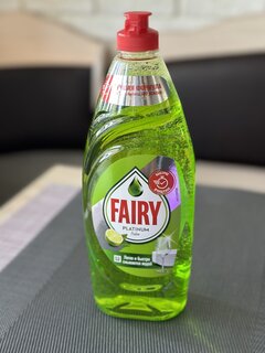 Средство для мытья посуды Fairy, Platinum Лимон и лайм, 650 мл - фото 2 от пользователя