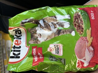 Корм для животных Kitekat, 800 г, для взрослых кошек, сухой, мясной пир, пакет, 10132140 - фото 2 от пользователя