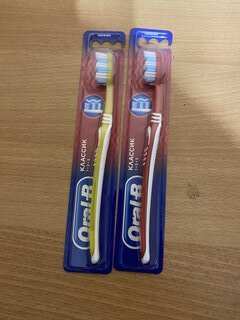 Зубная щетка Oral-B, 3-Effect Classic, средней жесткости, взрослая, 40, 0051008013 - фото 2 от пользователя