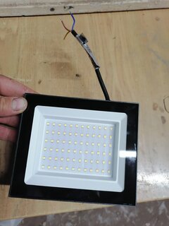 Прожектор светодиодный Ultraflash, LFL-7002 C02, 70 Вт, 6500 К, IP65, черный, 15127 - фото 2 от пользователя