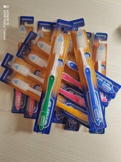 Зубная щетка Oral-B, Чистота свежесть сила, средней жесткости, в ассортименте - фото 3 от пользователя