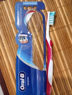 Зубная щетка Oral-B, Complex, средней жесткости, взрослая, 40, 0051005059 - фото 1 от пользователя