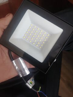 Прожектор светодиодный Ultraflash, LFL-3002 C02, 30 Вт, 6500 К, IP65, черный, 15125 - фото 1 от пользователя