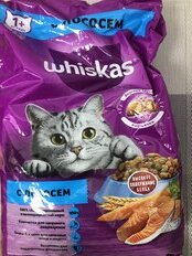 Корм для животных Whiskas, 1900 г, для взрослых кошек 1+, сухой, лосось, подушечки с паштетом, пакет - фото 1 от пользователя