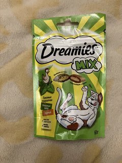 Корм для животных Dreamies, 60 г, для кошек, лакомство, с курицей и мятой, 77185 - фото 6 от пользователя