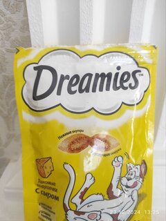 Корм для животных Dreamies, 30 г, для кошек, лакомство, с сыром, 7438 - фото 1 от пользователя