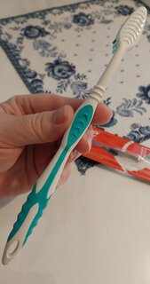 Зубная щетка Colgate, Классика Здоровья, мягкая, FVN50307, в ассортименте - фото 2 от пользователя