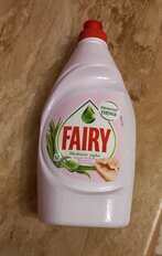 Средство для мытья посуды Fairy, Нежные руки Розовый жасмин и алоэ вера, 450 мл - фото 2 от пользователя