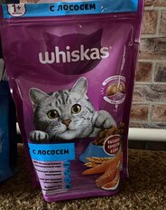 Корм для животных Whiskas, 350 г, для взрослых кошек 1+, сухой, лосось, подушечки с паштетом, пакет - фото 1 от пользователя