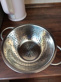 Дуршлаг нержавеющая сталь, 24 см, с ручкой, на ножке, серебристый, GS-08125-24 - фото 6 от пользователя