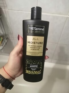 Шампунь TRESemme, Rich Moisture Увлажняющий, для сухих волос, 400 мл - фото 2 от пользователя