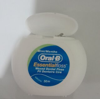 Зубная нить Oral-B, Essential floss мятная - фото 3 от пользователя