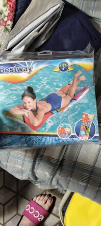 Матрас для плавания 183х69 см, Bestway, Яркий, 44033, в ассортименте - фото 7 от пользователя
