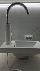 Смеситель для раковины, Electrolux, Taptronic White, с картриджем, с водонагревателем проточного типа - фото 3 от пользователя