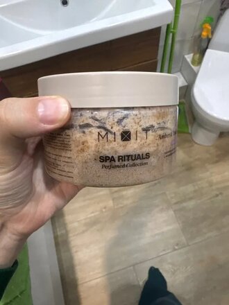 Скраб для тела Mixit, Spa Rituals, 300 г, с ароматом амбры и бобов тонка - фото 2 от пользователя