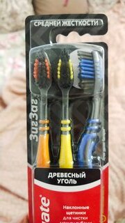 Зубная щетка Colgate, Зигзаг, средней жесткости, 3 шт, Древесный уголь - фото 3 от пользователя