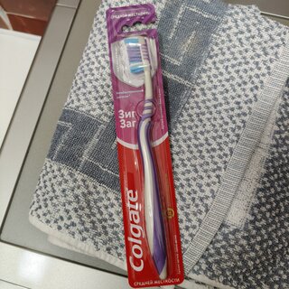 Зубная щетка Colgate, Зигзаг Плюс, средней жесткости, в ассортименте - фото 4 от пользователя