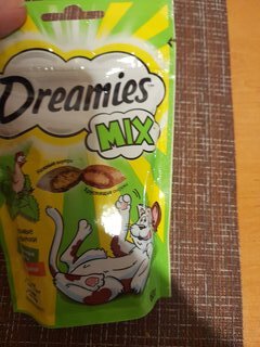 Корм для животных Dreamies, 60 г, для кошек, лакомство, с курицей и мятой, 77185 - фото 2 от пользователя