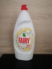 Средство для мытья посуды Fairy, Нежные руки Ромашка и витамин Е, 900 мл - фото 5 от пользователя