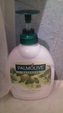 Мыло жидкое Palmolive Интенсивное увлажнение, 300 мл - фото 1 от пользователя